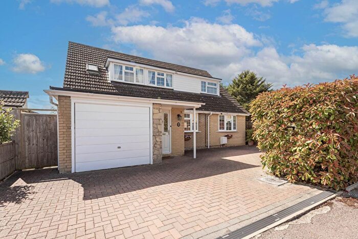 4 Bedroom Detached House For Sale In Ellesmere Close, Totternhoe, LU6