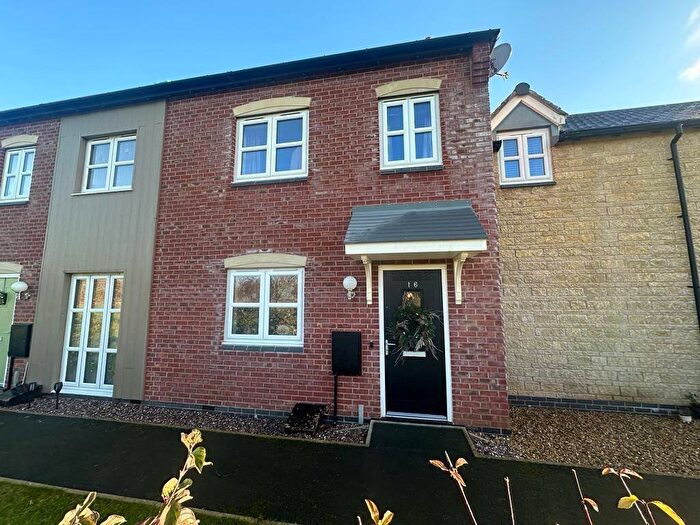 3 Bedroom Terraced House To Rent In Chepstow Court, Barleythorpe, LE15