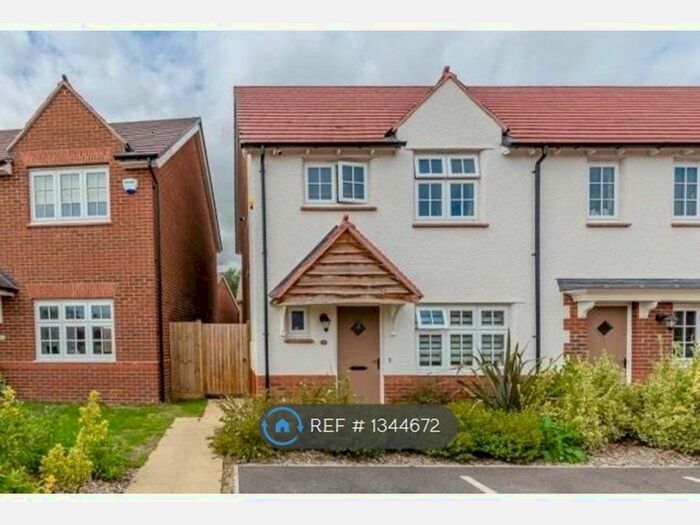 3 Bedroom Semi-Detached House To Rent In Hauxton, Hauxton, Cambridge, CB22