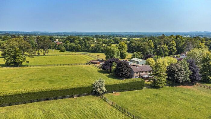 5 Bedroom Equestrian Facility For Sale In Langham Lane, Gillingham, Dorset, SP8