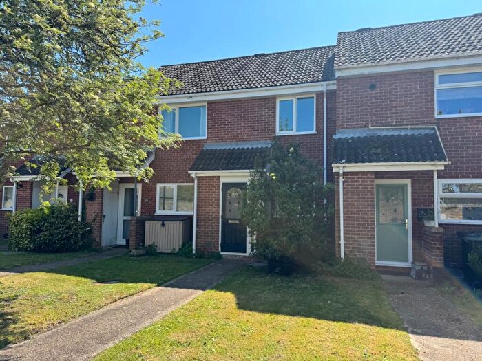 2 Bedroom Terraced House For Sale In Blackfield, Southampton, Hampshire, SO45