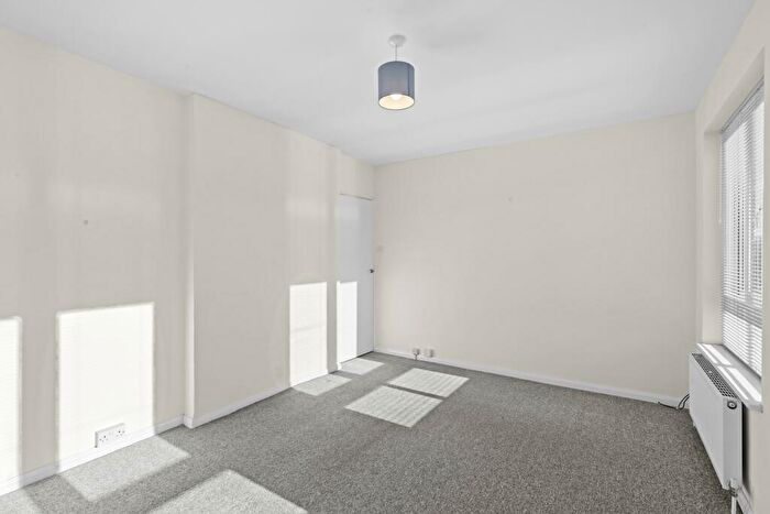 1 Bedroom Flat To Rent In Keymer Road, Hassocks, West Sussex, BN6