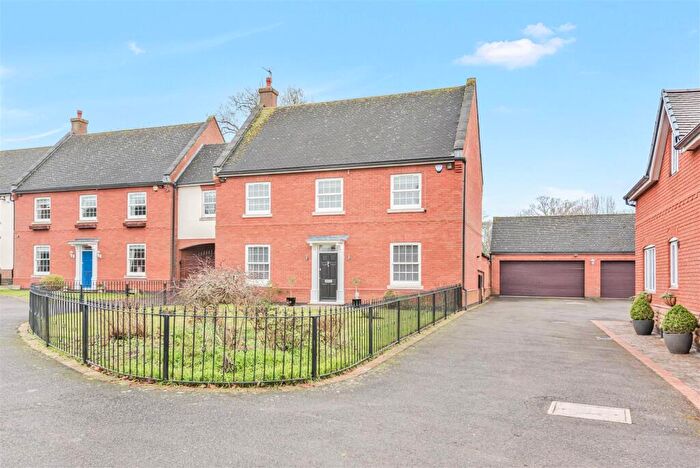 5 Bedroom Detached House For Sale In Market Mews, Market Bosworth, CV13