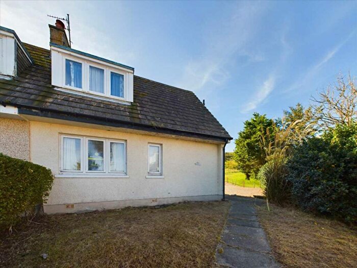 2 Bedroom End Of Terrace House For Sale In Bayview, Machrihanish, PA28