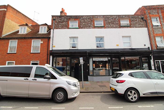 3 Bedroom Flat To Rent In Castle Street, Reading, RG1