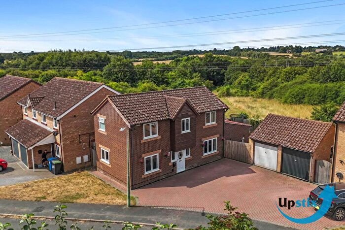 4 Bedroom Detached House For Sale In Devlin Road, Pinewood, Ipswich, IP8