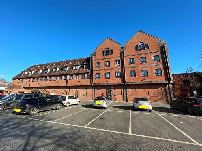 2 Bedroom Flat For Sale In Rossiter House, Manor Road, Brackley, Northamptonshire, NN13