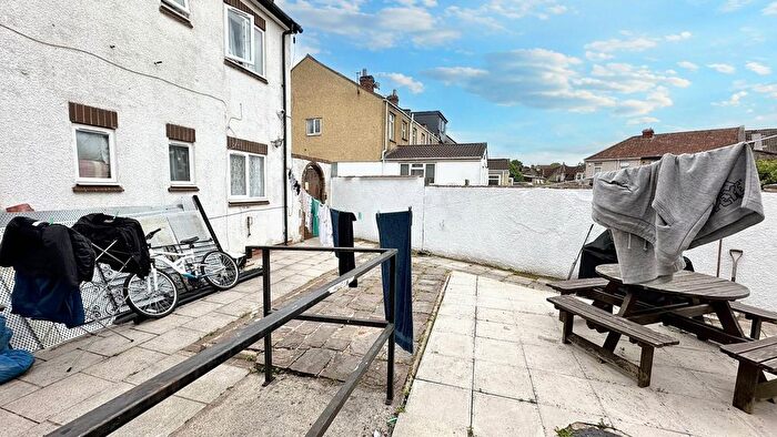 Studio To Rent In Lodge Causeway, Fishponds, Bristol, BS16