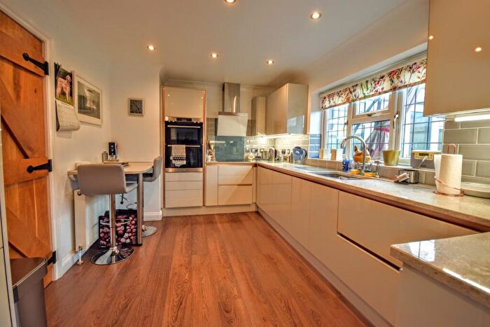 3 Bedroom Detached Bungalow For Sale In South Road, Tetford, LN9