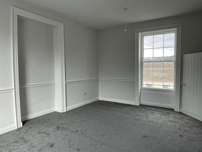 1 Bedroom Flat To Rent In The Chipping, Wotton-Under-Edge, GL12