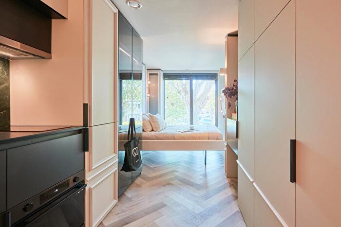 Studio To Rent In Dandi Brondesbury, Willesden Lane, London, NW2