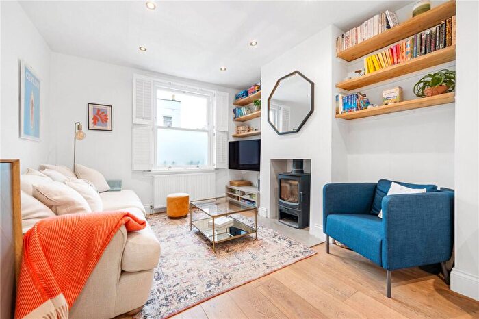 3 Bedroom End Of Terrace House For Sale In Frogley Road, East Dulwich, London, SE22