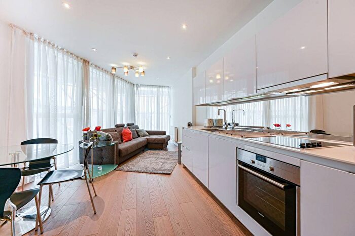 1 Bedroom Flat To Rent In River Gardens Walk, Greenwich, London, SE10