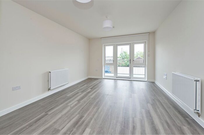 1 Bedroom Flat To Rent In Snowdrop House, Springfield Drive, Tooting, SW17