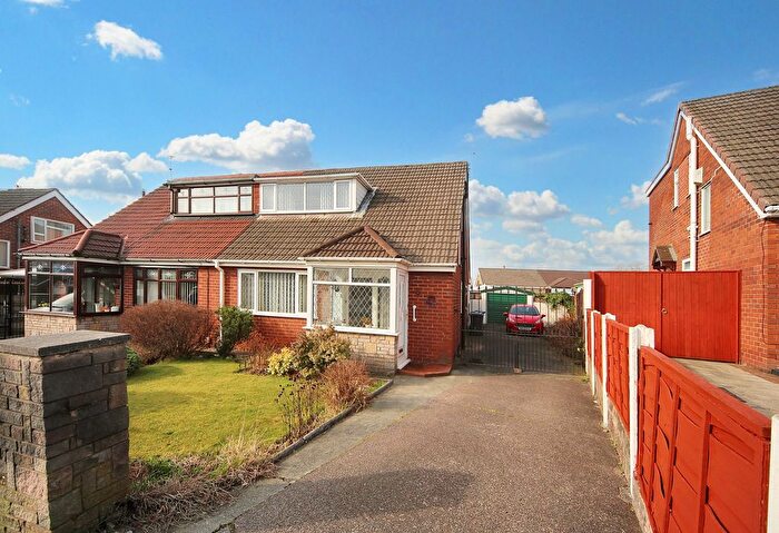 2 Bedroom Semi-Detached House For Sale In Lingfield Crescent, Wigan, WN6