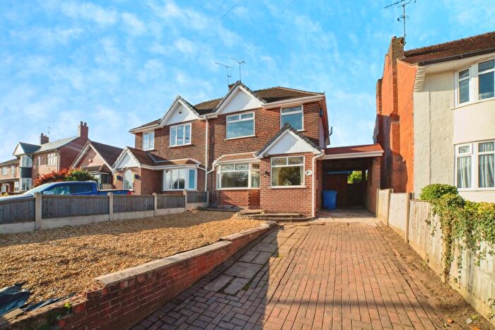 3 Bedroom Semi-Detached House For Sale In Chesterfield Road North, Pleasley, Mansfield, Nottinghamshire, NG19