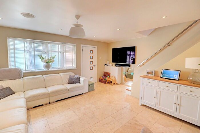 3 Bedroom End Of Terrace House For Sale In Ashtree Walk, Hazlemere, High Wycombe, Buckinghamshire, HP15