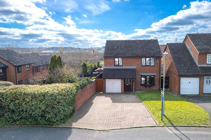 4 Bedroom Detached House For Sale In Ballamoor Close, Calcot, Reading, Berkshire, RG31