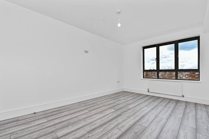 1 Bedroom Apartment To Rent In Marlborough Road, Park View, ME7