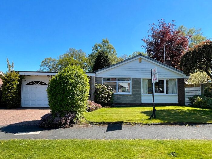 3 Bedroom Detached Bungalow For Sale In North Downs, Knutsford, WA16