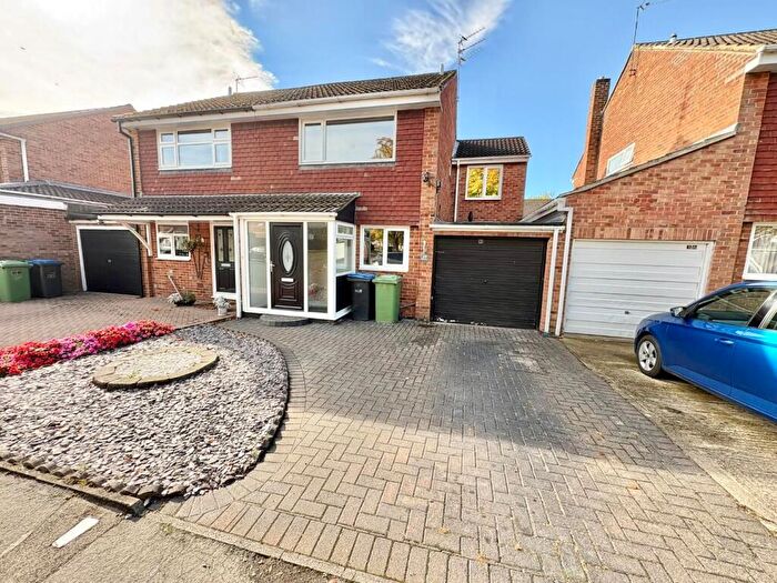 3 Bedroom Semi Detached House To Rent In Bowes Grove, Spennymoor, DL16