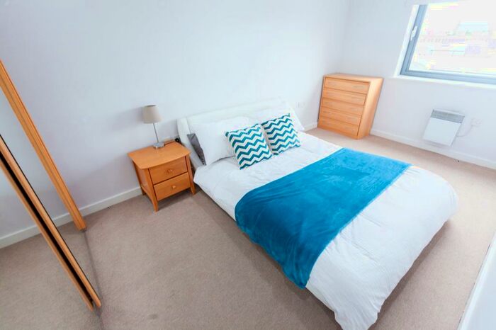 2 Bedroom Apartment To Rent In Leeds Street, L3
