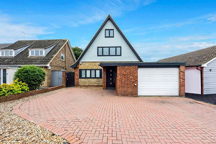 5 Bedroom Detached House For Sale In View Road, Cliffe Woods, Kent., ME3