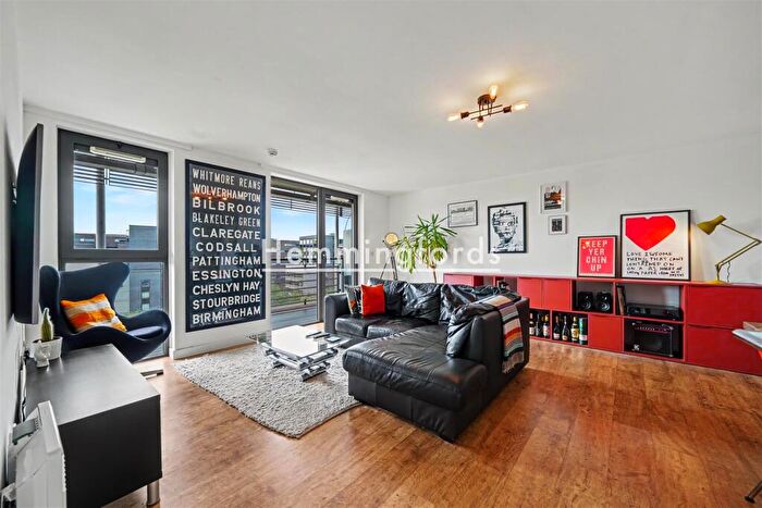 2 Bedroom Apartment For Sale In Palmers Road, London, E2
