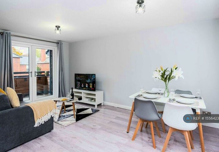 1 Bedroom Flat To Rent In Osprey Court, Reading, RG1