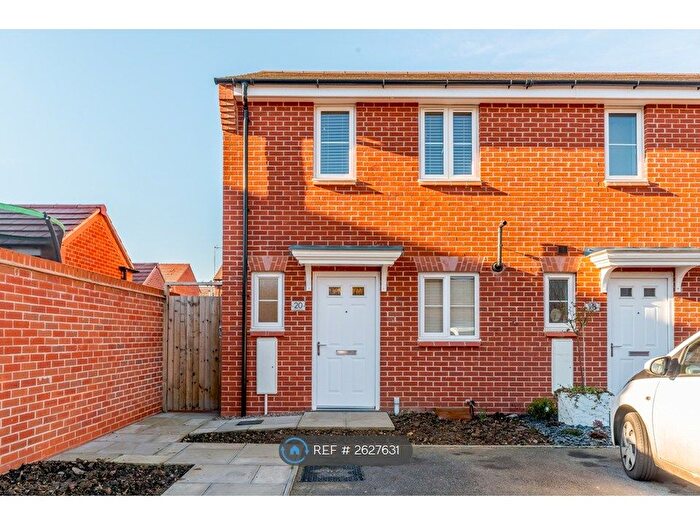 2 Bedroom End Of Terrace House To Rent In Expectations Drive, Rugby, CV21