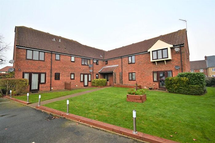 1 Bedroom Apartment For Sale In Heron Court, Fyfield Road, CM5