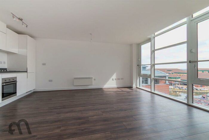 1 Bedroom Apartment To Rent In The Landmark, Waterfront West, DY5