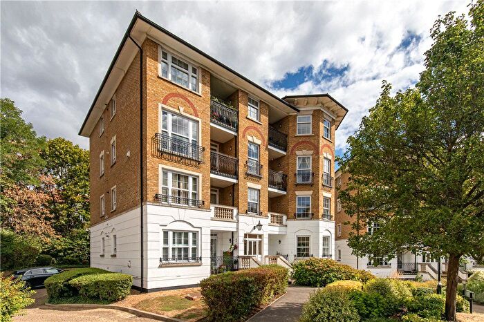 2 Bedroom Flat For Sale In Southlands Drive, Wimbledon, SW19