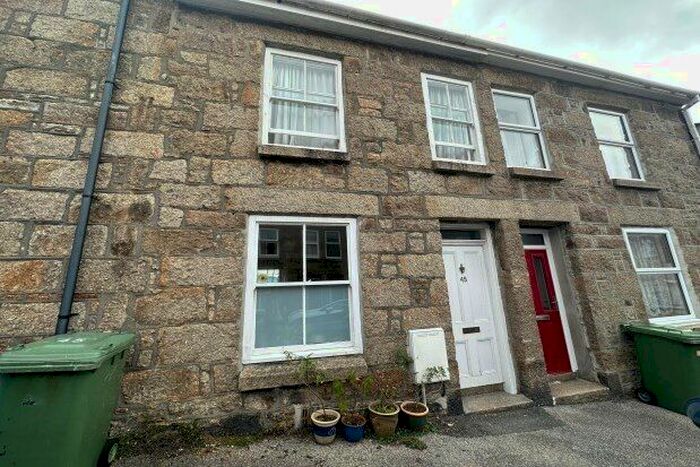 3 Bedroom Property To Rent In St. James Street, Penzance, TR18
