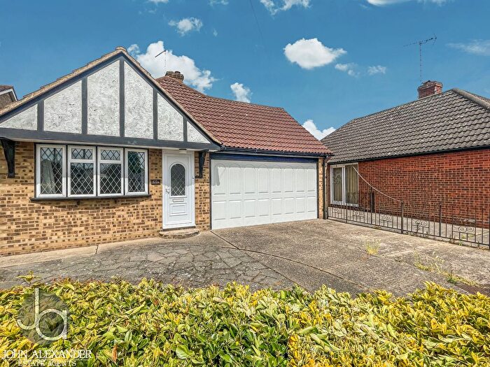 2 Bedroom Detached Bungalow For Sale In Anchor Road, Tiptree, CO5