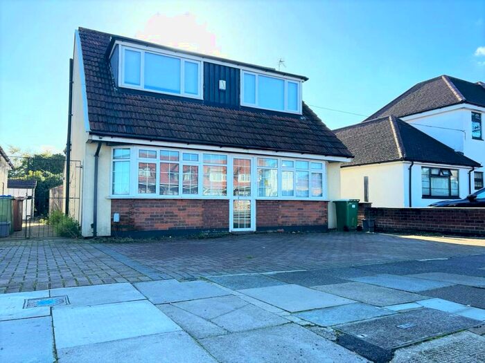 4 Bedroom Detached House To Rent In King Harolds Way, Bexleyheath, Kent, DA7