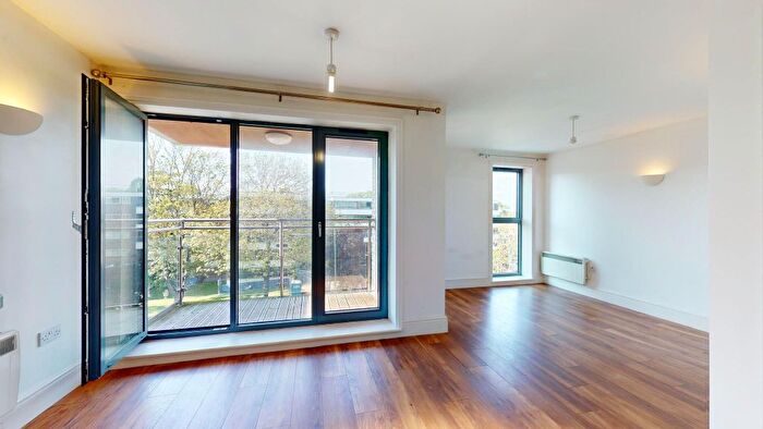 1 Bedroom Flat To Rent In Station Road, New Barnet, Barnet, EN5