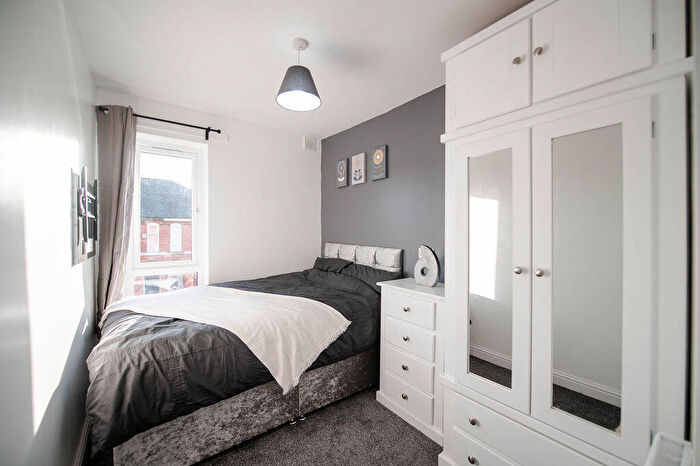 5 Bedroom House Of Multiple Occupation To Rent In Wilfred Road, Walkden, M28