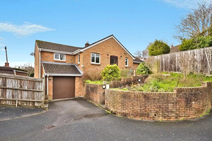 3 Bedroom Bungalow For Sale In Beretun Orchard, Glastonbury, Somerset, BA6