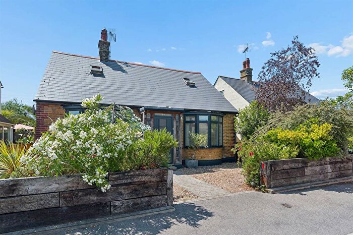 4 Bedroom Detached Bungalow For Sale In Reservoir Road, Whitstable, CT5