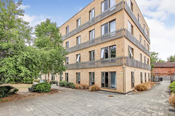 1 Bedroom Flat For Sale In Cherry Hinton Road, Cambridge, CB1