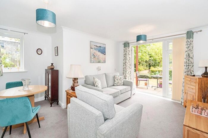 2 Bedroom Apartment For Sale In The Laureates (A), Guiseley, LS20