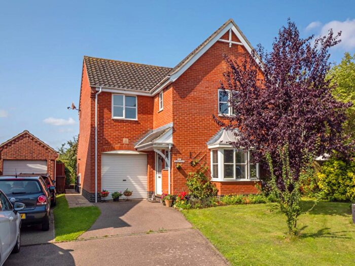 4 Bedroom Detached House For Sale In Birds Road, North Walsham, NR28