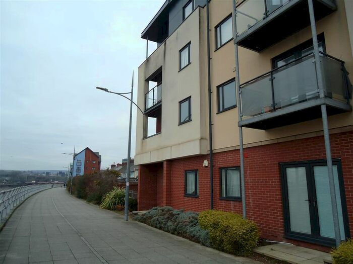 2 Bedroom Flat To Rent In Gwalia House, Amber Close, Newport, NP19