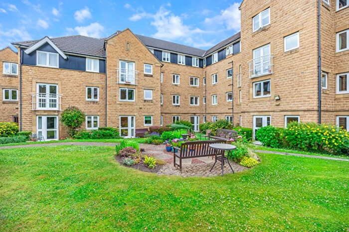 1 Bedroom Flat For Sale In Springs Lane, Ilkley, West Yorkshire, LS29