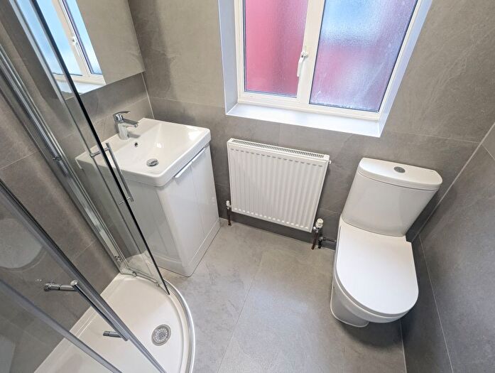 1 Bedroom Flat To Rent In Churchill Road, London, NW2