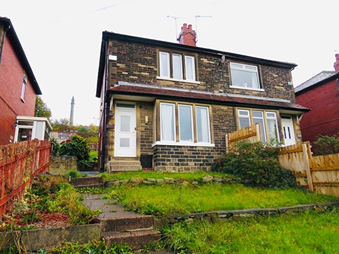 2 Bedroom Property To Rent In Wakefield Road, Sowerby Bridge, HX6
