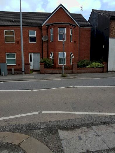 2 Bedroom Flat To Rent In Ashcroft Court, Liverpool Road, Cadishead, M44