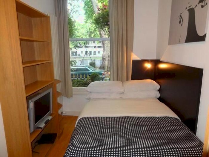 Studio To Rent In Cartwright Gardens, Bloomsbury, London, WC1H