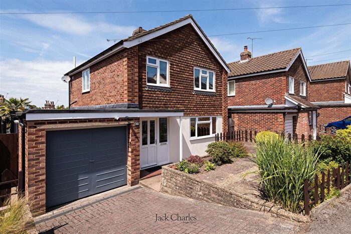 3 Bedroom Detached House For Sale In Judd Road, Tonbridge, TN9